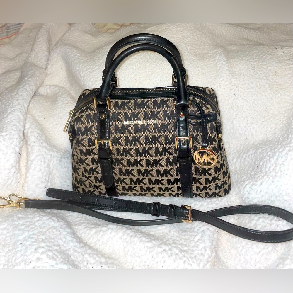 Michael Kors Handbag Purse With Strap